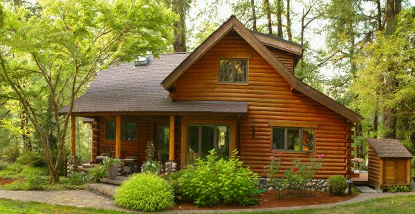 Cost of Log Home Exterior Cleaning in Camas