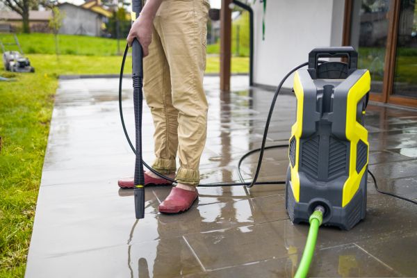 Cost of Porch Pressure Washing in Camas