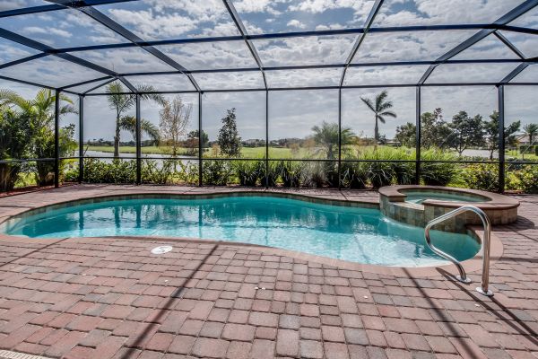 Cost of Pool Enclosure Cleaning in Camas