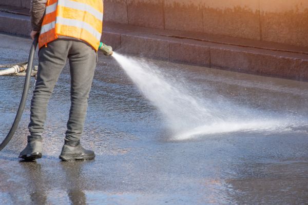 Cost of Asphalt Pressure Cleaning in Camas