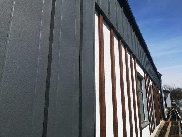 Cost of Aluminum Siding Power Washing in Camas