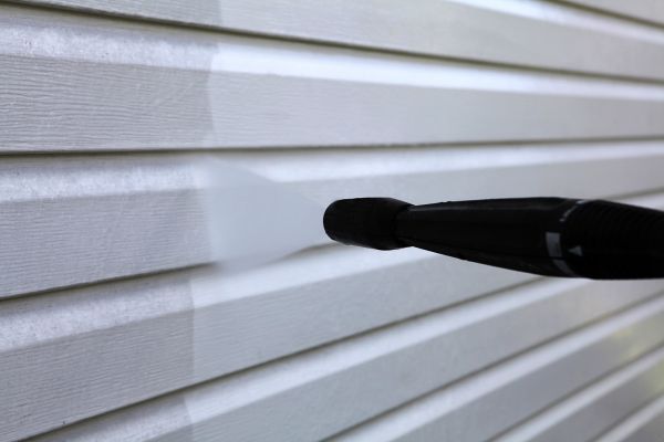 Condo Siding Power Washing in Camas