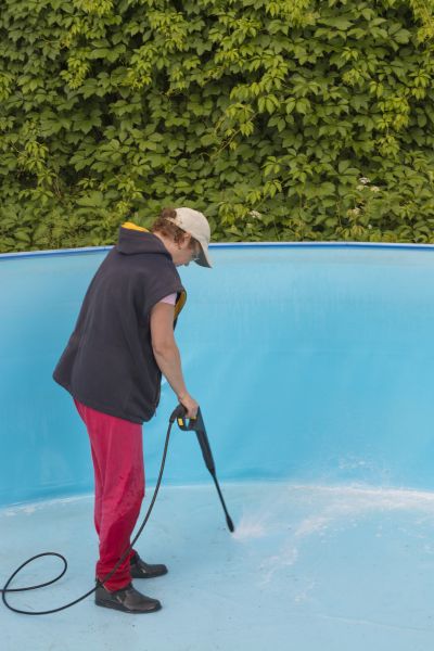 Cost of Pool Pressure Washing in Camas