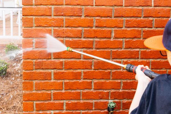 Cost of Wall Pressure Washing in Camas